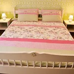 Apartment Romantic