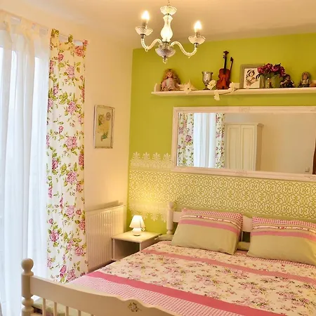 Апартаменты Romantic Хайдусобосло