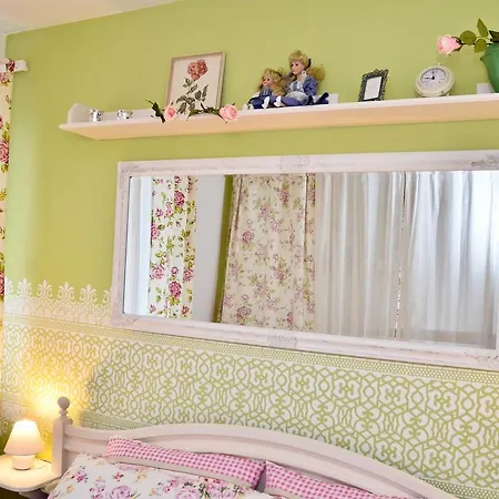 Апартаменты Romantic *