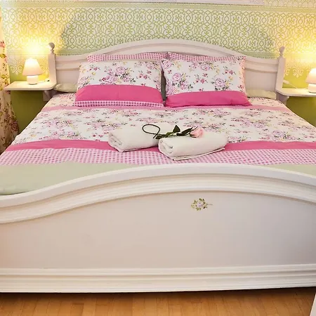 Апартаменты Romantic Хайдусобосло