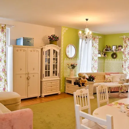 Romantic Апартаменты